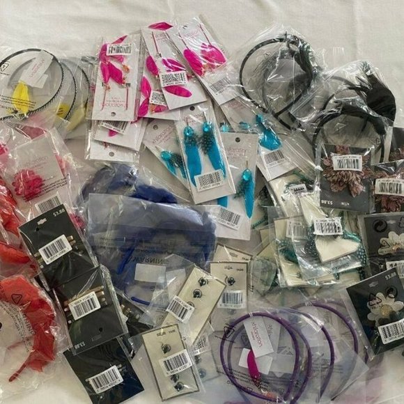 Xhiliration Other - 25 Pcs Lot of Target Brand Girls Hair Accessories